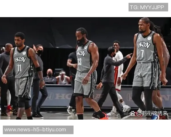 全明星阵容深度剖析：詹姆斯入选引争议申京应替代布克成最佳选择