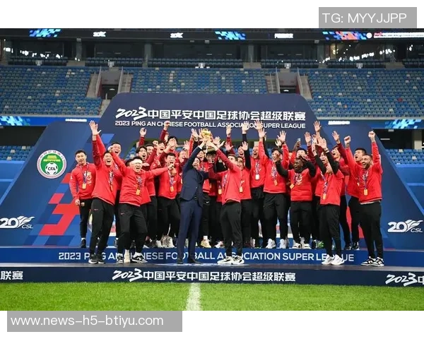 路易斯怒斥申花金畅回应经纪人夸大中超球队需求与高价要求